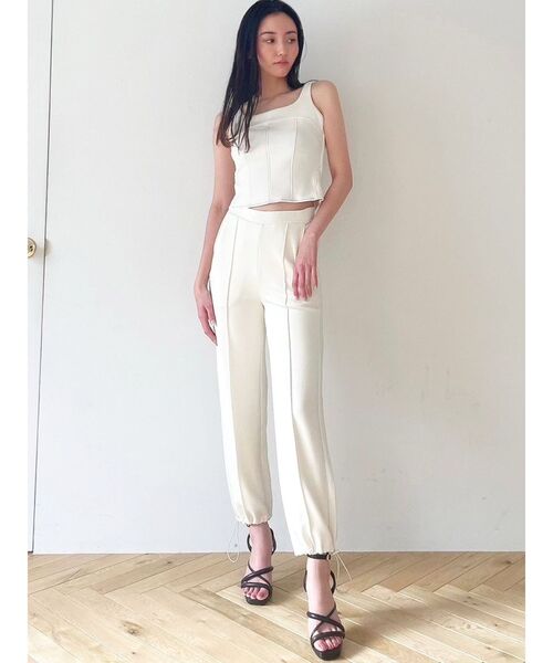 RESEXXY（リゼクシー）の「スウェットコルセットトップス【セットアップ着用可能】（スウェット・レディース・ブラック/ベージュ/アイボリー・FREE）」の20枚目の写真