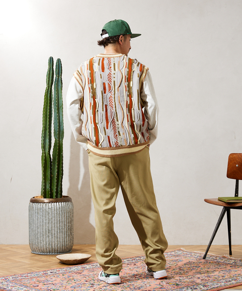 JOURNAL STANDARD relume（ジャーナルスタンダード　レリューム）の「CALIFORNIA 3Dニットベスト（ベスト・メンズ・グレー/ライトグリーン/ダークブルー・MEDIUM/LARGE）」の5枚目の写真