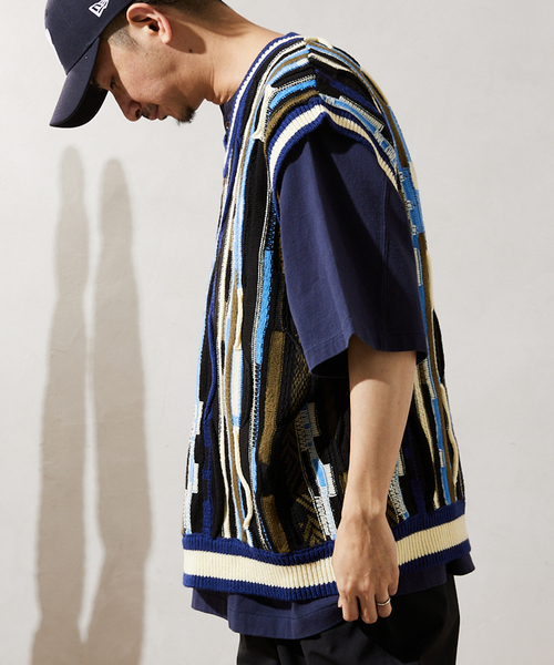 JOURNAL STANDARD relume（ジャーナルスタンダード　レリューム）の「CALIFORNIA 3Dニットベスト（ベスト・メンズ・グレー/ライトグリーン/ダークブルー・MEDIUM/LARGE）」の19枚目の写真