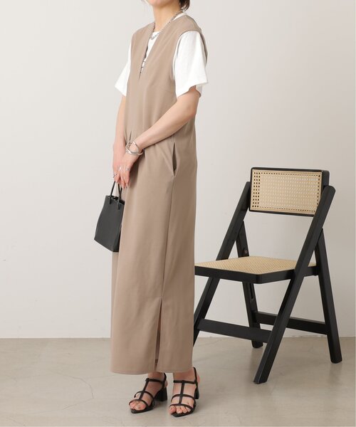 frames RAY CASSIN（フレームスレイカズン）の「Vネックオールインワン（つなぎ/オールインワン・レディース・ブラック/ベージュ・FREE）」の22枚目の写真