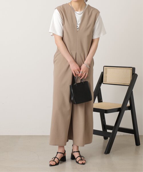 frames RAY CASSIN（フレームスレイカズン）の「Vネックオールインワン（つなぎ/オールインワン・レディース・ブラック/ベージュ・FREE）」の21枚目の写真