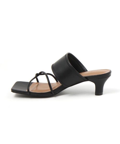 LEPSIM（レプシィム）の「ナロークロスヒールサンダル　753485（サンダル・レディース・ブラック/ゴールド・MEDIUM/LARGE）」の3枚目の写真