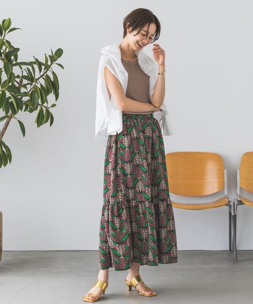 LEPSIM（レプシィム）の「ナロークロスヒールサンダル　753485（サンダル・レディース・ブラック/ゴールド・MEDIUM/LARGE）」の18枚目の写真