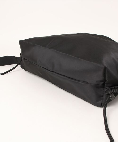 Burner(バーナー)の「【OKUOKU 0909】 ショルダーバッグ / メッセンジャーバッグ oku-bag-695670963617-23 U(ショルダーバッグ・メンズ・ホワイト/ブラック・FREE)」の4枚目の写真
