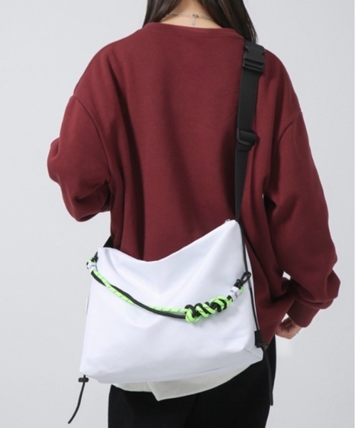 Burner(バーナー)の「【OKUOKU 0909】 ショルダーバッグ / メッセンジャーバッグ oku-bag-695670963617-23 U(ショルダーバッグ・メンズ・ホワイト/ブラック・FREE)」の1枚目の写真