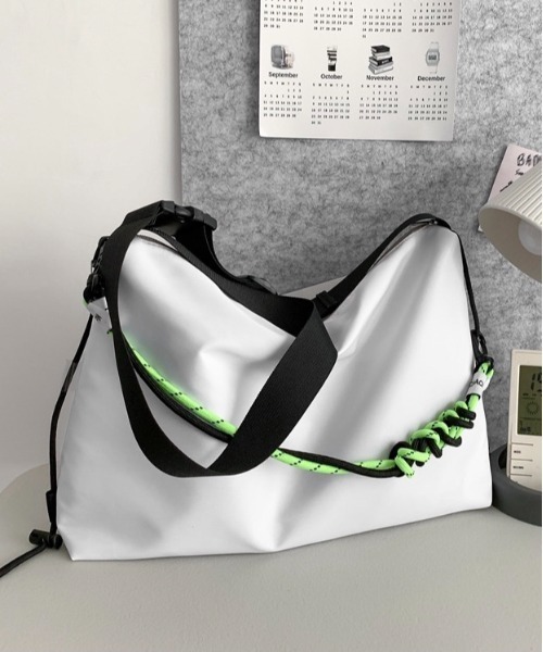 Burner(バーナー)の「【OKUOKU 0909】 ショルダーバッグ / メッセンジャーバッグ oku-bag-695670963617-23 U(ショルダーバッグ・メンズ・ホワイト/ブラック・FREE)」の14枚目の写真