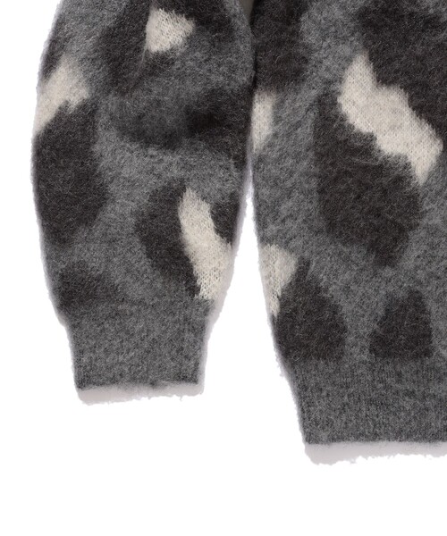 BEAMS(ビームス)の「BEAMS / 7ゲージ ジャカード シャギー カーディガン(カーディガン/ボレロ・メンズ・オリーブ/グレー・S/XL/L/M)」の8枚目の写真