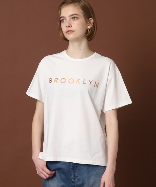 DRESSTERIOR(ドレステリア)の「◆BROOKLYN箔ロゴTシャツ(Tシャツ/カットソー・レディース・グリーン/ネイビー/オフホワイト・36/34/38)」の10枚目の写真