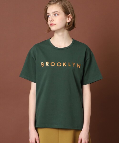 DRESSTERIOR(ドレステリア)の「◆BROOKLYN箔ロゴTシャツ(Tシャツ/カットソー・レディース・グリーン/ネイビー/オフホワイト・36/34/38)」の18枚目の写真