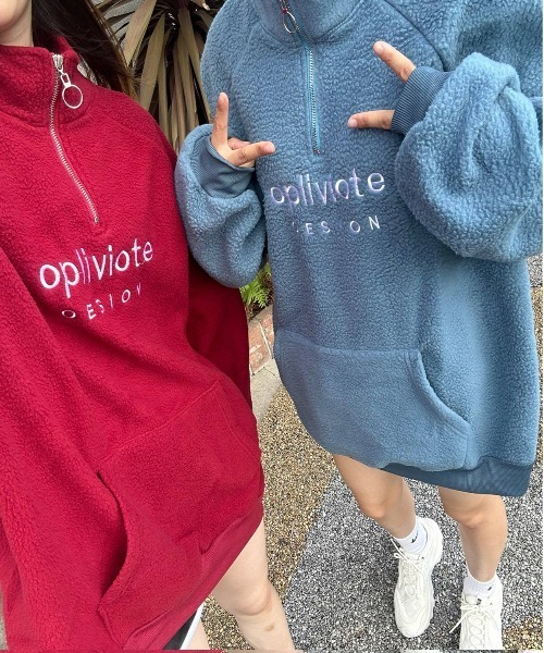 ARCADE（アーケード）の「ハーフジップ 韓国風 オーバーサイズ ボアフリース ニット スウェット スタンドカラー プルオーバー トレーナー -ARCADE Limited Line-（スウェット・レディース・ホワイト/レッド/ブルー・FREE）」の5枚目の写真