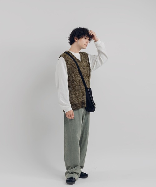 MUHET(ミュエータ)の「ベロアモールベスト(ベスト・レディース・レッド/カーキ・MEDIUM/X-LARGE)」の17枚目の写真