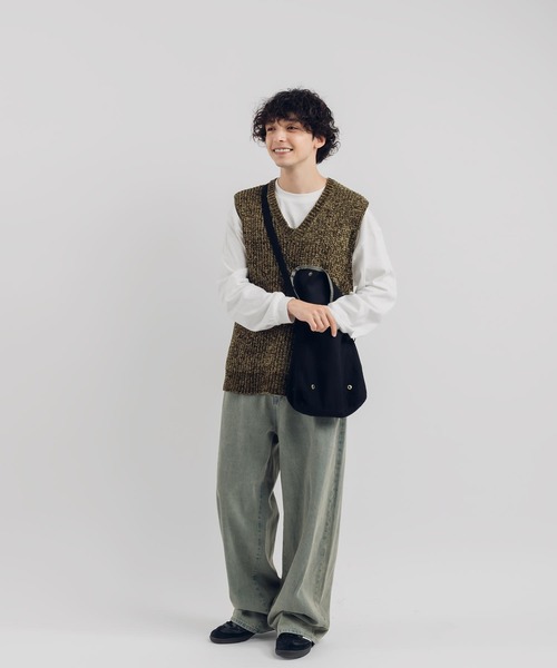 MUHET(ミュエータ)の「ベロアモールベスト(ベスト・レディース・レッド/カーキ・MEDIUM/X-LARGE)」の16枚目の写真