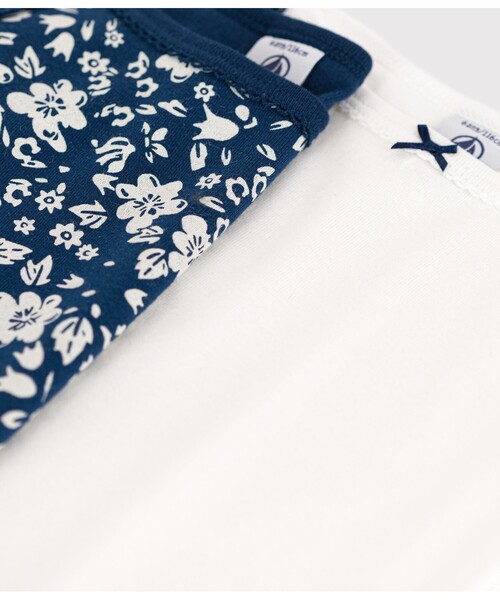 PETIT BATEAU（プチバトー）の「キャミソール２枚組（インナーウェア/肌着・キッズ・ホワイト×ブルー・3YEAR/5YEAR/4YEAR/2YEAR）」の3枚目の写真