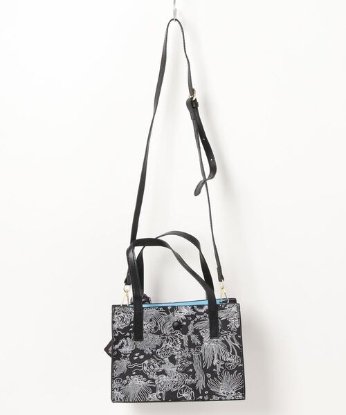 Jasmine Grandiflorum（ジャスミングランディフローラム）の「ジャカード２WAYトートバッグ（トートバッグ・レディース・ピンク/グレー/ブラック・FREE）」の4枚目の写真