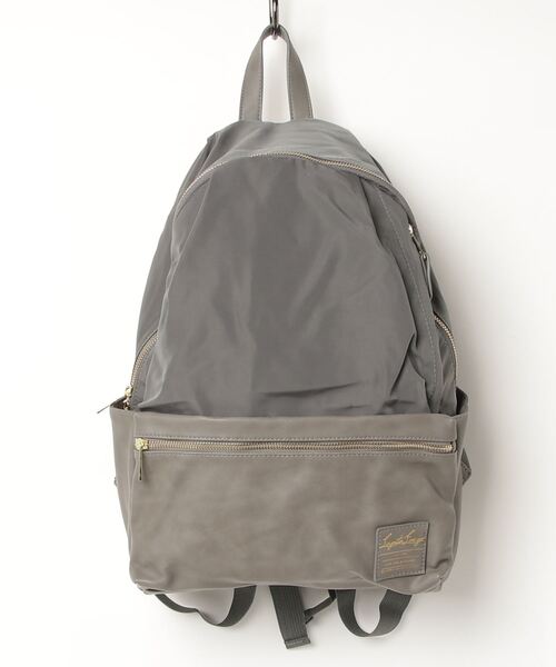 Legato Largo(レガートラルゴ)の「廃盤 Legato Largo / グログラン調ポリ/PU 10ポケリュック / LR-H1051Z(バックパック/リュック・レディース・ブラック/グレー系その他/ライトグレー/ネイビー/グレー・ONESIZE)」の16枚目の写真