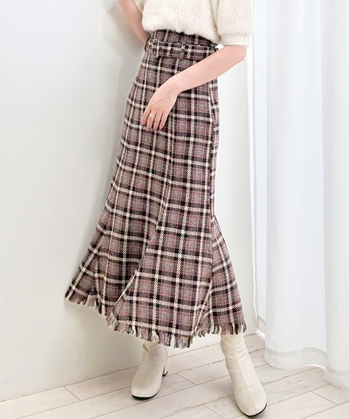 ま❤ページ(*_ _))*゜ セシルマクビー CECIL McBEE V字型押し 長財布 黒 ピンク｜Yahoo