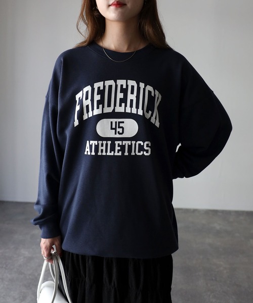 Riberry(リベリー)の「FREDERICKプリントトレーナー(スウェット・レディース・オートミール/レッド/グリーン系/チャコールグレー/ブラック/ネイビー・FREE)」の9枚目の写真