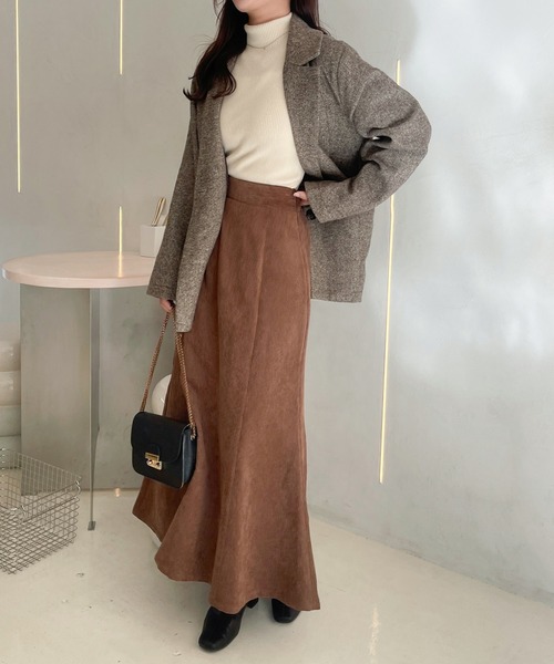 Ambre Ciel（アンブルシエル）の「コーデュロイマーメイドスカート／WEB/EC限定商品（スカート・レディース・ライトベージュ/アイボリー/ダークブラウン・FREE）」の2枚目の写真