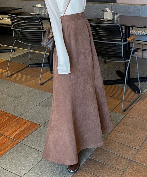 Ambre Ciel（アンブルシエル）の「コーデュロイマーメイドスカート／WEB/EC限定商品（スカート・レディース・ライトベージュ/アイボリー/ダークブラウン・FREE）」の18枚目の写真