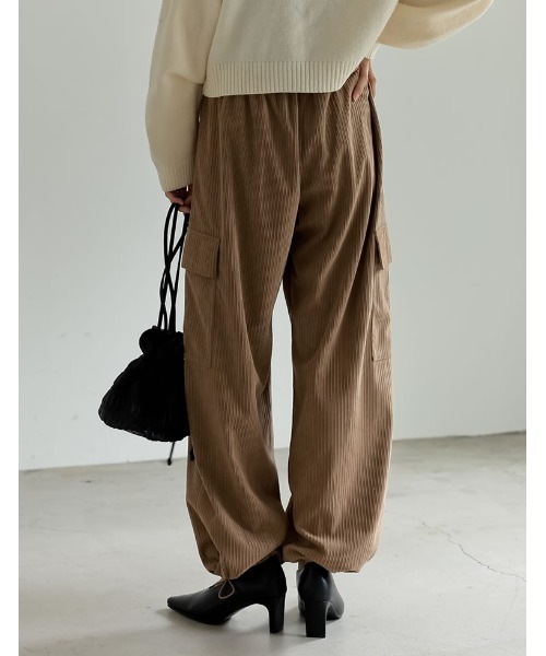 Re:EDIT（リエディ）の「[2WAY][低身長サイズ有]コーデュロイカーゴパンツ（カーゴパンツ・レディース・アイボリー/チャコールグレー/モカ・LARGE/MEDIUM/SHORT）」の16枚目の写真