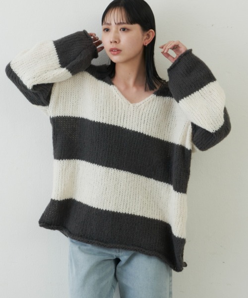 Aunt Marie's(アントマリーズ)の「Vネックオーバールーズニット(ニット/セーター・レディース・アイボリー/その他/チャコールグレー/ブルー・FREE)」の20枚目の写真