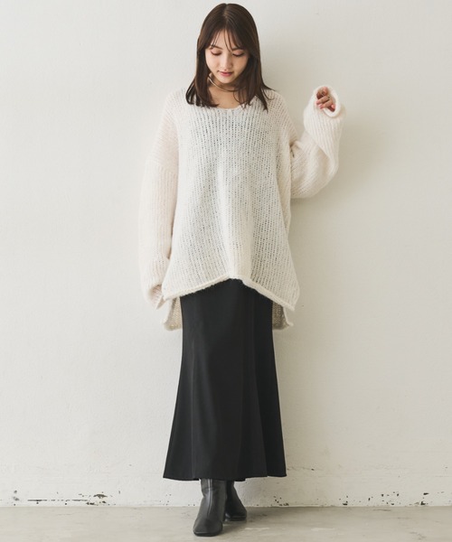 Aunt Marie's(アントマリーズ)の「Vネックオーバールーズニット(ニット/セーター・レディース・アイボリー/その他/チャコールグレー/ブルー・FREE)」の6枚目の写真