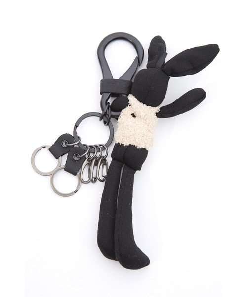 ankoROCK(アンコロック)の「an meets zakka ウサギのぬいぐるみモチーフカラビナキーリング(キーホルダー・レディース・A・ONE SIZE)」の6枚目の写真