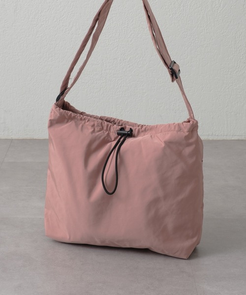 Pal collection（パルコレクション）の「ドロストラージショルダーバック（ショルダーバッグ・レディース・ブラック/アイボリー/ピンク・FREE）」の12枚目の写真