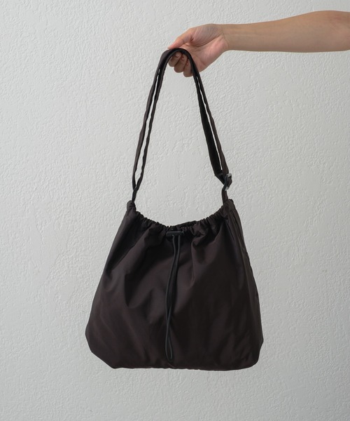 Pal collection（パルコレクション）の「ドロストラージショルダーバック（ショルダーバッグ・レディース・ブラック/アイボリー/ピンク・FREE）」の13枚目の写真