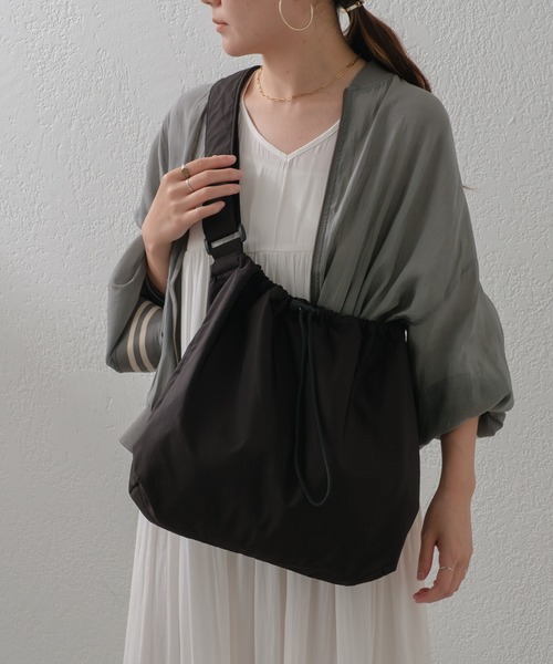 Pal collection（パルコレクション）の「ドロストラージショルダーバック（ショルダーバッグ・レディース・ブラック/アイボリー/ピンク・FREE）」の14枚目の写真