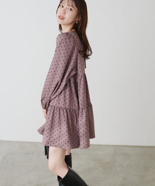 natural couture(ナチュラルクチュール)の「フロッキードットティアードチュニック(シャツ/ブラウス・レディース・モカ/ライトベージュ/ブラック・FREE)」の14枚目の写真