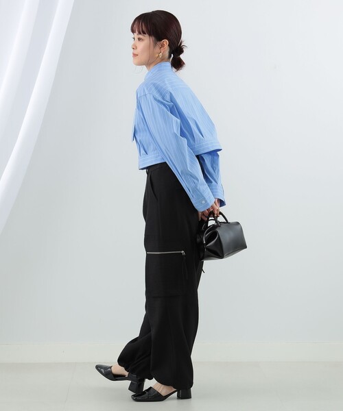 Ray BEAMS(レイビームス)の「Ray BEAMS / ジップポケット カーゴパンツ(カーゴパンツ・レディース・ブラック/ライトブルー・0/1)」の4枚目の写真