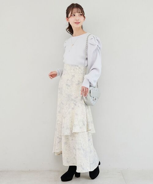 MAJESTIC LEGON(マジェスティックレゴン)の「アシメティアードフラワースカート(スカート・レディース・ブラック系その他/ブルー系その他2/ホワイト系その他2・SMALL/MEDIUM)」の15枚目の写真