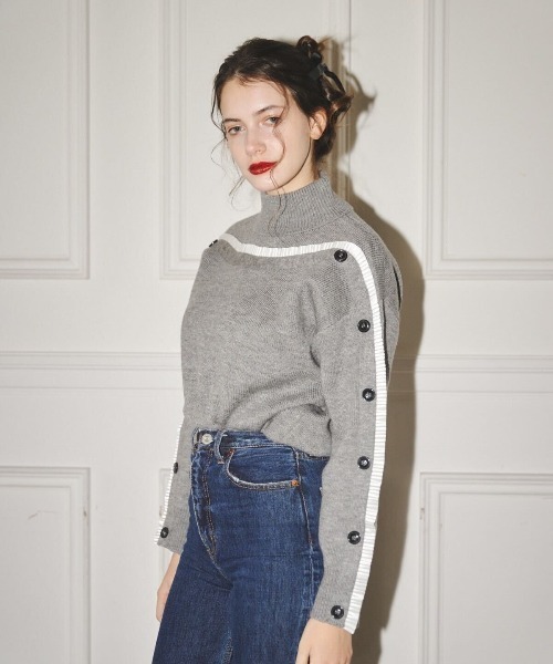 MIRO AMURETTE(ミロアミュレット)の「pleats line knit/プリーツラインニット(ニット/セーター・レディース・グレー・FREE)」の3枚目の写真