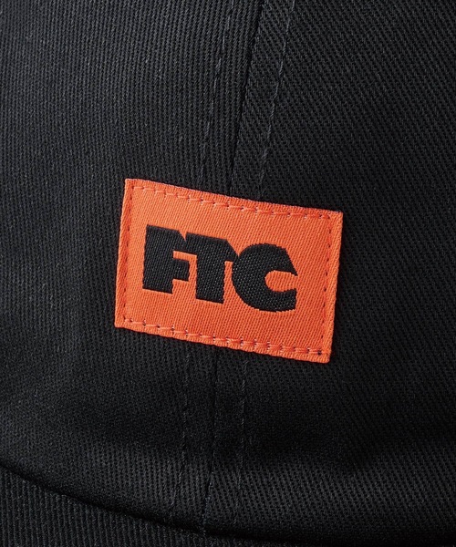 FTC（エフティーシー）の「SMALL LOGO 6 PANEL（キャップ・メンズ・オフホワイト/ブラック/グリーン・FREE）」の4枚目の写真