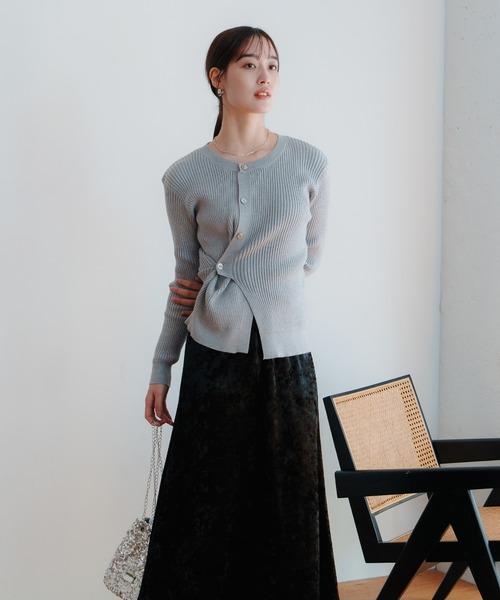 LIENCOEUR（リアンクール）の「アシンメトリーリブニットトップス（ニット/セーター・レディース・ブラック/ホワイト/グレー・FREE）」の8枚目の写真