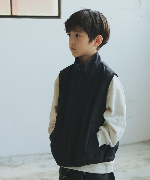 PAIRMANON STREET(ペアマノンストリート)の「【PAIRMANON STREET】セットアップ着用可 スタンドネック ナイロン ベスト(ベスト・キッズ・ブラック/ブルー系その他2/オフホワイト・110/120/130/140/150/160/90/100)」の5枚目の写真
