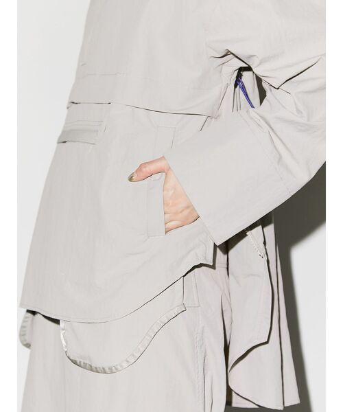 UN3D.（アンスリード）の「アノラックトップ（マウンテンパーカー・レディース・ブラック/グレー・36/38）」の13枚目の写真