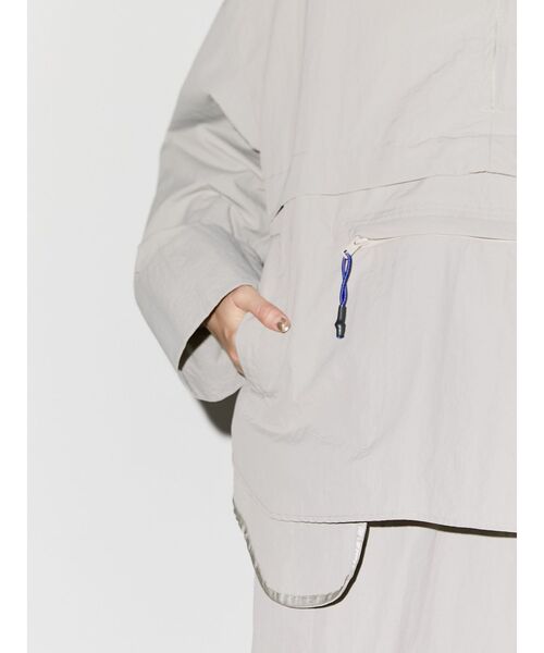 UN3D.（アンスリード）の「アノラックトップ（マウンテンパーカー・レディース・ブラック/グレー・36/38）」の14枚目の写真