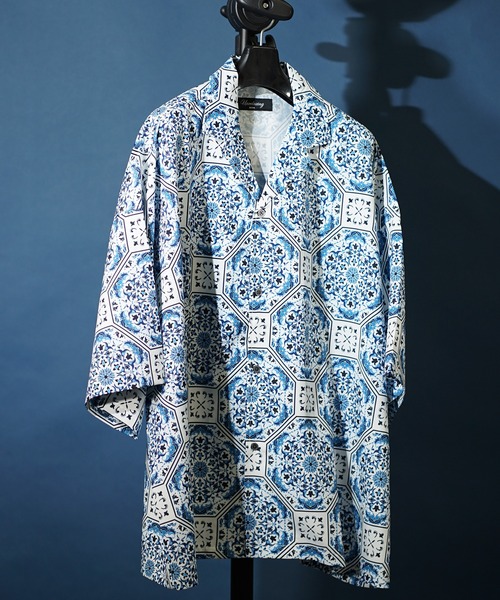 unrelaxing（アンリラクシング）の「ビッグシルエット総柄開襟アロハシャツ（シャツ/ブラウス・メンズ・その他21/オフホワイト/ホワイト×グレー/ホワイト×ピンク/ホワイト系その他2/ホワイト系その他4/ホワイト系3/ホワイト系5/ブラック×ブラック/ブラック系その他/ブラック×パープル/ダークブラック/ブラック×ブルー/ブラック×ピンク/ブラック系その他3/ブラック系その他5/ブラック系2/ブラック系4/ライトグレー系1/ライトグレー系3/アッシュグレー/グレー系その他6/ライトブラウン/ブラウン系その他2/ブラウン系3/クリーム/ナチュラル/ベージュ系その他3/ベージュ系その他5/ベージュ系1/ベージュ系3/アイボリー系/アイボリー系7/アイボリー系9/その他12/ダークグリーン系8/カーキ系2/グリーン系1/グリーン系3/ライトグリーン系/ライトグリーン系7/ブルー/スカイブルー系1/スカイブルー系3/スカイブルー系8/ブルー系その他7/ネイビー系/ネイビー系2/ネイビー系7/ブルー系2/ブルー系4/パープル系その他3/パープル系2/イエロー系2/イエロー系4/ピンク系6/ワイン系/その他4/その他7/その他9/B/G/I/アイボリー/ホワイト×レッド/ホワイト×ブルー/ホワイト×ブラック/ホワイト系その他5/ホワイト系その他6/ホワイト系その他7/ホワイト系/ホワイト系1/ホワイト系2/ブラック/ブラック×レッド/ブラック×グリーン/ブラック系その他2/ブラック系5/ブラック系6/ブラック系7/ブラック系8/ブラック系9/グレー系その他/グレー系2/グレー系3/グレー系4/チョコ/ブラウン系その他/ブラウン系その他4/ブラウン系/ブラウン系1/ブラウン系2/アイボリー系2/アイボリー系3/アイボリー系4/アイボリー系5/ダークグリーン系9/オリーブ系/オリーブ系1/その他14/その他15/その他16/ライトグリーン系2/ライトグリーン系3/ライトグリーン系4/ライトグリーン系5/ライトグリーン系6/サックスブルー/ライトブルー/ブルー系その他2/ブルー系その他3/ブルー系その他4/ブルー系その他5/ブルー系その他6/ネイビー系3/ネイビー系4/ネイビー系5/ネイビー系6/その他17/パープル系3/パープル系5/イエロー系6/イエロー系7/ピンク系その他/レッド系/レッド系1/レッド系2/レッド系3/その他/その他6/K/L/M/N/イエロー系8/ブルー系6/その他18/ホワイト/ライトホワイト/ホワイト系その他/ホワイト×パープル/ホワイト系その他3/ホワイト系4/ホワイト系6/ブラック×ホワイト/ライトブラック/ブラック×カーキ/ブラック×ベージュ/ブラック系その他4/ブラック系その他6/ブラック系1/ブラック系3/ライトグレー/ライトグレー系/グレー系その他7/グレー系1/ブラウン/ダークブラウン/ブラウン系その他3/ベージュ系その他/ベージュ系その他2/ベージュ系その他4/ベージュ系/ベージュ系2/アイボリー系1/アイボリー系6/アイボリー系8/ライトグリーン/グリーン/ダークグリーン系/その他13/ダークグリーン系7/グリーン系/グリーン系2/ライトグリーン系1/ライトグリーン系8/ダークネイビー/スカイブルー系/スカイブルー系2/スカイブルー系9/ネイビー系1/ネイビー系8/ブルー系3/ブルー系5/パープル系その他/パープル系その他2/パープル系1/イエロー系3/イエロー系5/ピンク/ピンク系/ピンク系5/ピンク系7/レッド系4/ワイン系1/その他8/その他10/A/H/J/O/その他19/ホワイト系7/ホワイト系8/ホワイト系9/クリアブラック/ブラックミックス/ブラック×イエロー/ブラック×グレー/ブラック系その他7/ブラック系/ライトグレー系4/ライトグレー系5/ライトグレー系6/グレー系その他2/グレー系その他3/グレー系その他4/グレー系その他5/その他11/モカ/ベージュ/ベージュ系その他6/ベージュ系その他7/ベージュ系4/ミント/ダークグリーン系1/ダークグリーン系2/ダークグリーン系3/ダークグリーン系4/カーキ系/カーキ系1/グリーン系その他/グリーン系その他2/グリーン系その他3/グリーン系4/グリーン系5/グリーン系6/グリーン系7/インディゴブルー/コバルトブルー/ダークブルー/ネイビー/スカイブルー系4/スカイブルー系5/スカイブルー系6/スカイブルー系7/ブルー系その他/ブルー系/ブルー系1/パープル/イエロー/イエロー系/イエロー系1/ピンク系1/ピンク系2/ピンク系3/ピンク系4/ローズ系/その他1/その他2/その他3/その他5/C/D/E/F/ローズ系1/ブルー系8/ブルー系7/ネイビー系9/P・FREE）」の20枚目の写真