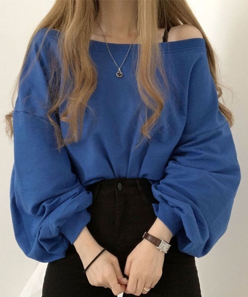VIVID LADY(ビビッドレディー)の「オフショルダートレーナー トップス(Tシャツ/カットソー・レディース・アイボリー/ホワイト系その他/グレー/ブルー/ブラック/レッド・FREE)」の15枚目の写真