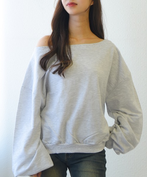 VIVID LADY(ビビッドレディー)の「オフショルダートレーナー トップス(Tシャツ/カットソー・レディース・アイボリー/ホワイト系その他/グレー/ブルー/ブラック/レッド・FREE)」の20枚目の写真