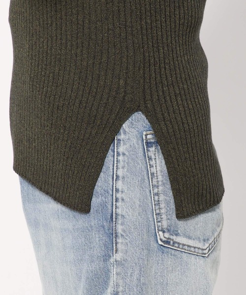 LOWRYS FARM(ローリーズファーム)の「レイヤードライクニットプルオーバーLS 104822(ニット/セーター・レディース・チャコールグレー/アイボリー/カーキ・FREE)」の7枚目の写真