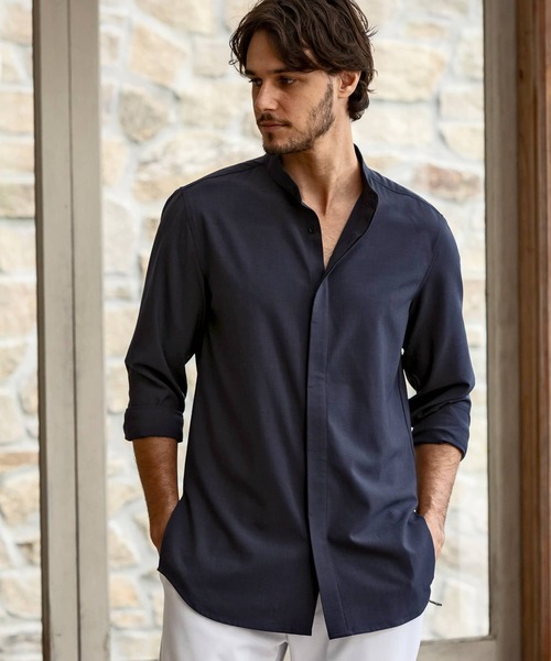 1PIU1UGUALE3  RELAX （ウノピゥウノウグァーレトレ リラックス）の「1PIU1UGUALE3 RELAX(ウノピゥウノウグァーレトレ リラックス)スタンドカラーシャツ（シャツ/ブラウス・メンズ・ライトベージュ/ブラック/ネイビー/ホワイト・M/S/XXL/XL/L）」の4枚目の写真