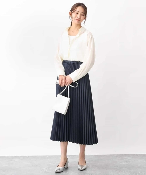 MK MICHEL KLEIN(エムケーミッシェルクラン)の「デニムライクプリーツスカート/洗える(デニムスカート・レディース・ブルー/ネイビー・38/40)」の4枚目の写真