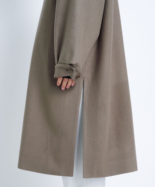 STUDIOUS（ステュディオス）の「Compressed Melton Band Collar Chin Tab Coat（ダッフルコート・メンズ・ホワイト・2）」の14枚目の写真