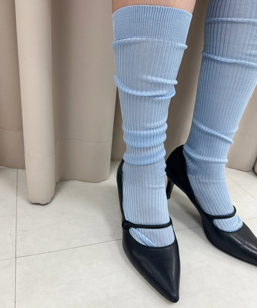 Bresciani（ブレシアニ）の「【BRESCIANI/ブレッシアーニ】SILK RIB KNEE SOX（ソックス/靴下・レディース・サックスブルー/チャコールグレー/ホワイト・MEDIUM）」の3枚目の写真
