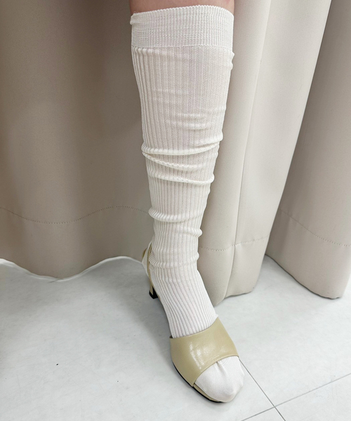 Bresciani（ブレシアニ）の「【BRESCIANI/ブレッシアーニ】SILK RIB KNEE SOX（ソックス/靴下・レディース・サックスブルー/チャコールグレー/ホワイト・MEDIUM）」の5枚目の写真