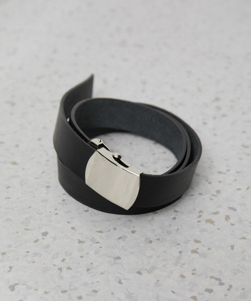 ADAM ET ROPE'(アダムエロペ)の「【サステナブル】レザーガチャベルト(ベルト・レディース・シルバー/ゴールド・FREE)」の2枚目の写真