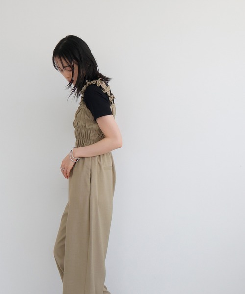 LIAN（リアン）の「フリルオールインワン（つなぎ/オールインワン・レディース・ベージュ/アイボリー/ブラック・FREE）」の4枚目の写真